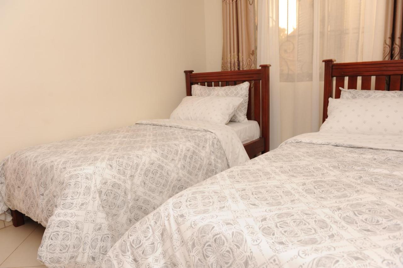Eric Wilkins Apartments Lubowa Luaran gambar
