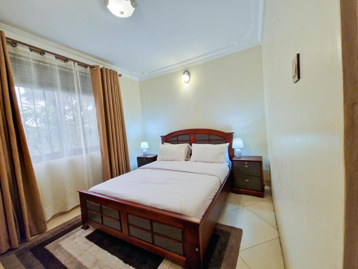 Eric Wilkins Apartments Lubowa Luaran gambar